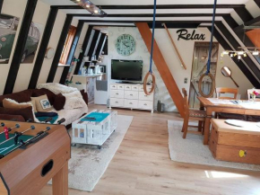 Gemütliches Ferienhaus in der Eifel mit Pool, Tennisplatz, Minigolf und nahem See